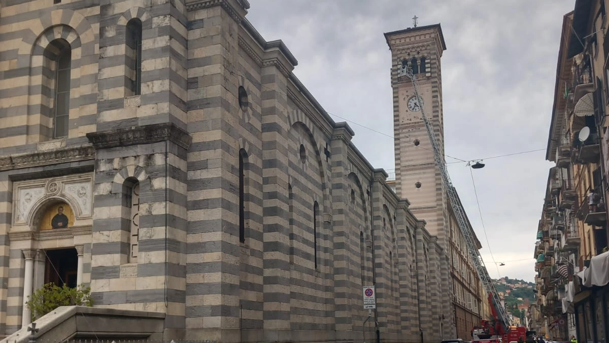 L’intervento di messa in sicurezza del campanile di Nostra Signora della Neve L’intervento di messa in sicurezza del campanile di Nostra Signora della Neve