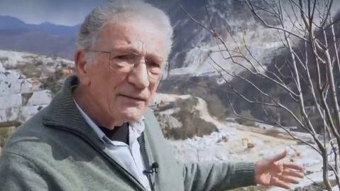 Giuseppe Sansoni, laureato in biologia e in scienze naturali, è uno storico esponente di Legambiente Carrara. Sua la relaione per il report di “Goletta Verde” sulle foci dei fiumi Giuseppe Sansoni, laureato in biologia e in scienze naturali, è uno storico esponente di Legambiente Carrara. Sua la relaione per il report di “Goletta Verde” sulle foci dei fiumi