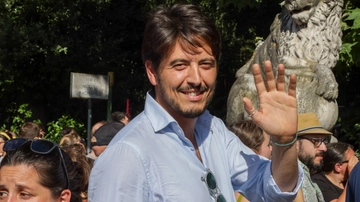 Vita da Giorgio tra odi (e amori): “La sicurezza è di sinistra. Se c’è traffico mi arrabbio”
