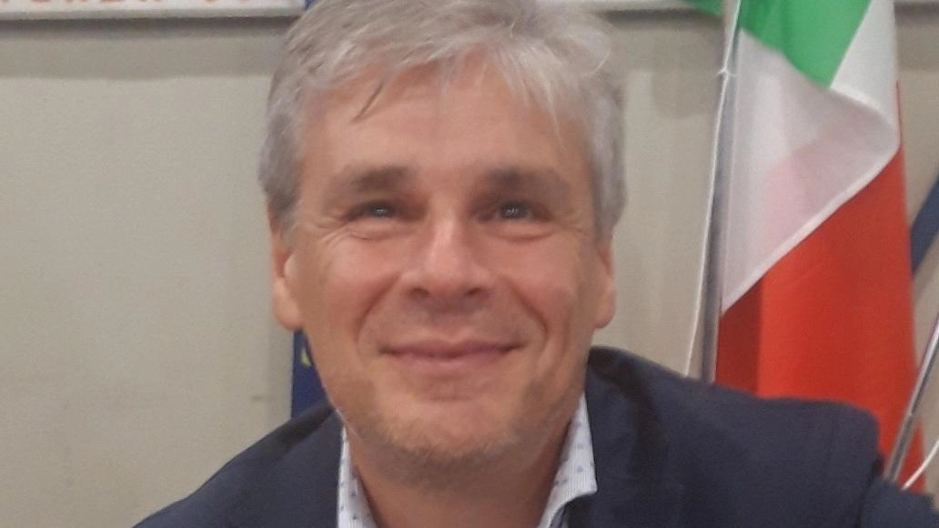 Massimo Marcesini, vicesindaco e assessore all’Ambiente del Comune di Luni: l’Ente ha sottoscritto un protocollo d’intesa con la Cooperativa di Comunità Vara di Follo, specializzata nella realizzazione di comunità energetiche Massimo Marcesini, vicesindaco e assessore all’Ambiente del Comune di Luni: l’Ente ha sottoscritto un protocollo d’intesa con la Cooperativa di Comunità Vara di Follo, specializzata nella realizzazione di comunità energetiche