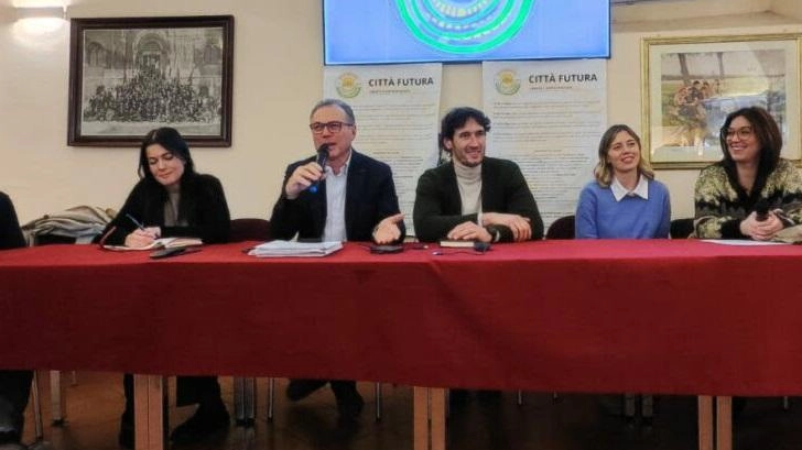 Città Futura chiede chiarimenti sull’esclusione dei Civici dal Patto Avanti «Così si voltano le spalle agli elettori e si fa un regalo al centrodestra» Città Futura chiede chiarimenti sull’esclusione dei Civici dal Patto Avanti «Così si voltano le spalle agli elettori e si fa un regalo al centrodestra»