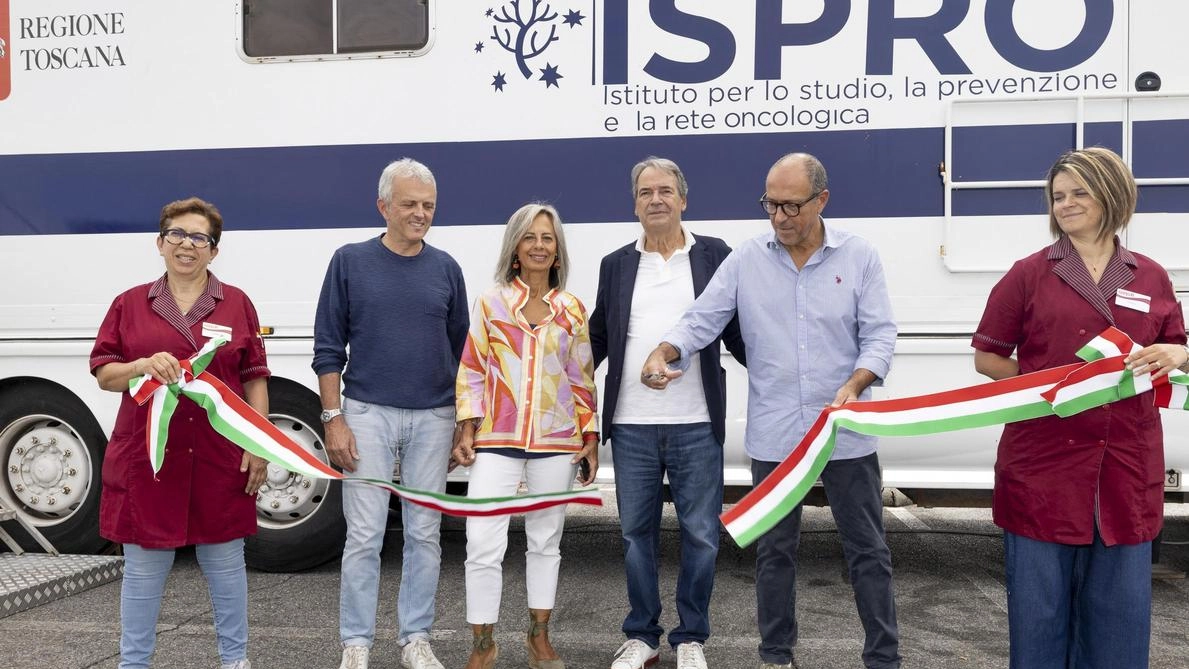È partita la campagna organizzata da Unicoop con Asl, Regione e Ispro. Mammografie, ma anche indagini per il colon retto e epatite C. L’unità mobile sarà presente nel parcheggio. "Tante adesioni ricevute".