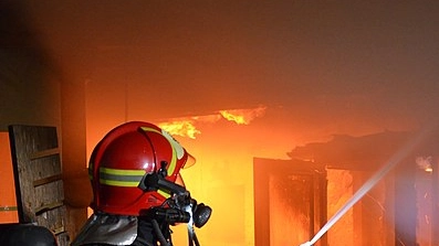 Vigili del fuoco in azione Vigili del fuoco in azione