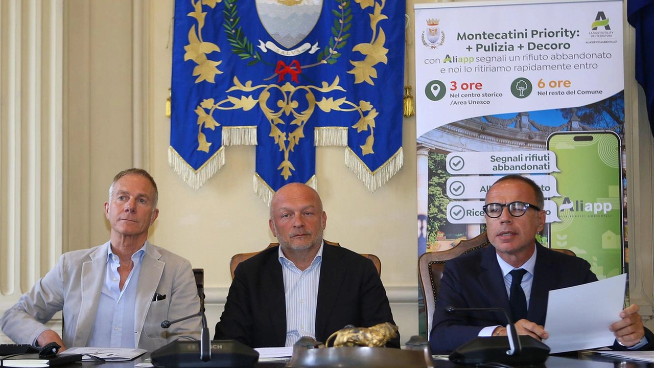 Da sinistra l’assessore Bini, il sindaco Del Rosso e Meduri di Alia (Goiorani) Da sinistra l’assessore Bini, il sindaco Del Rosso e Meduri di Alia (Goiorani)