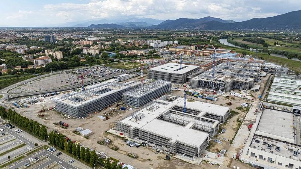 Il maxi cantiere del nuovo Santa Chiara a Cisanello Il maxi cantiere del nuovo Santa Chiara a Cisanello