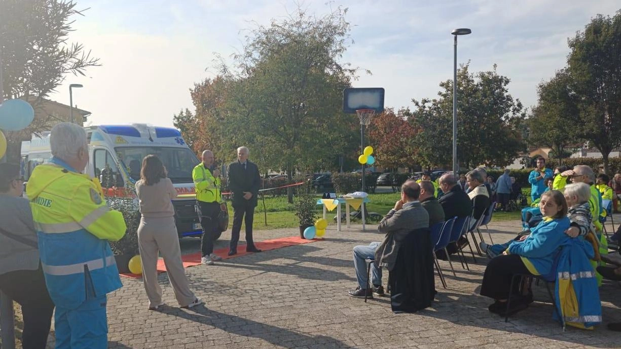 Ieri a Candeglia sono stati inaugurati i nuovi locali della Misericordia nonché una nuova ambulanza per l’emergenza urgenza Ieri a Candeglia sono stati inaugurati i nuovi locali della Misericordia nonché una nuova ambulanza per l’emergenza urgenza