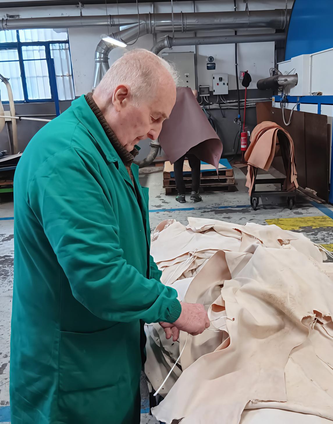 Tempesta sulla pelle. La frenata del lusso: "Dazi e dollaro debole ora fanno tanta paura"