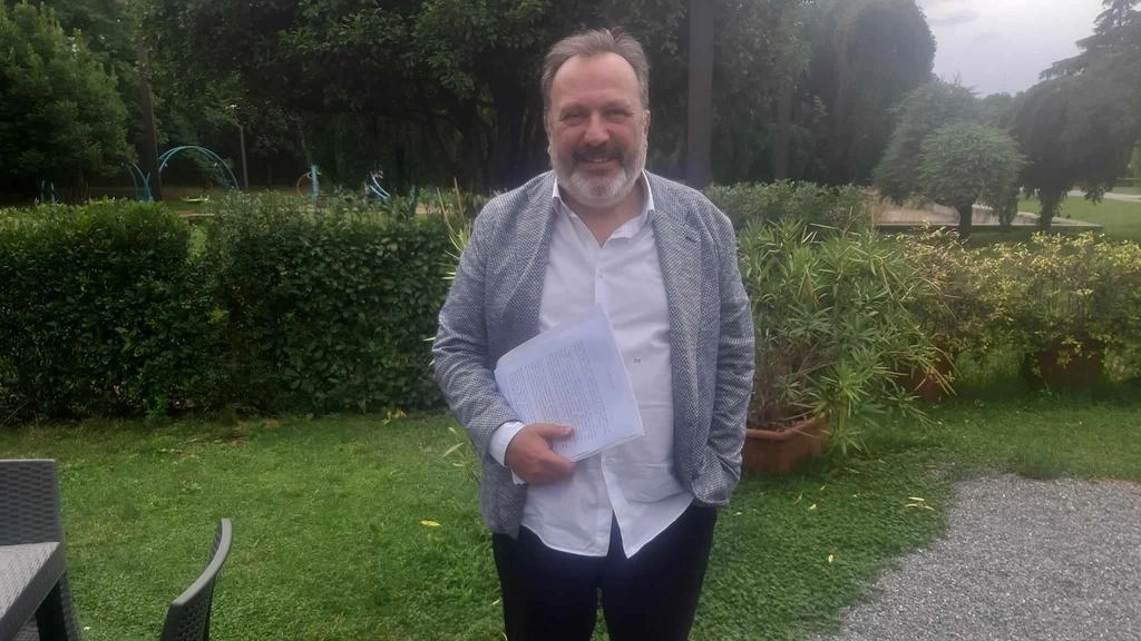 La circolazione in via Quattro Querci sarà vietata in alcune fasce orarie durante i lavori Nella foto Federico Gorbi La circolazione in via Quattro Querci sarà vietata in alcune fasce orarie durante i lavori Nella foto Federico Gorbi