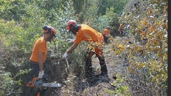 Incendio a Tuori, intervento di bonifica della squadra Aib dell’unione del Casentino