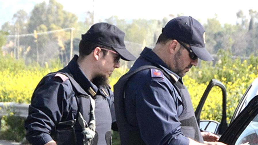 Giornata "nera" sulle strade maremmane: ieri mattina incidente sulla strada provinciale dell’Accesa, nel Comune di Massa Marittima. Un’automobile ha sbandato...