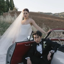 Il matrimonio in Toscana che fa impazzire l’Oriente: il cantante e la blogger sposi