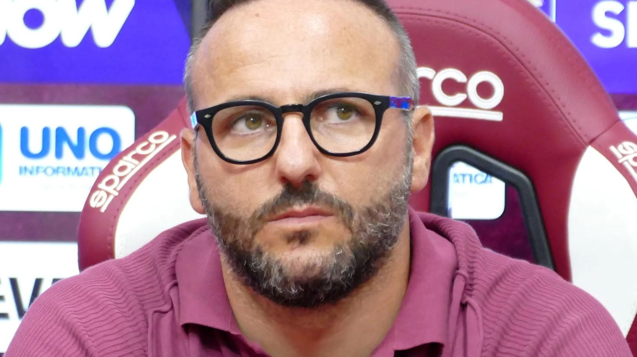 Saranno circa 500 i tifosi aretini domani sera nel settore ospiti dello stadio Mannucci di Pontedera. La prevendita sta, infatti,... Saranno circa 500 i tifosi aretini domani sera nel settore ospiti dello stadio Mannucci di Pontedera. La prevendita sta, infatti,...