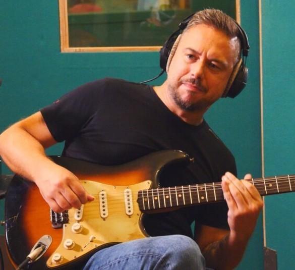 https://www.lanazione.it/image-service/view/acePublic/alias/contentid/NjY4ZTc5ZDAtYjNkMS00/0/ce-blues-for-pino-in-fortezza-le-hit-di-daniele-coi-suoi-musicisti.jpeg?f=1.91:1&w=1200