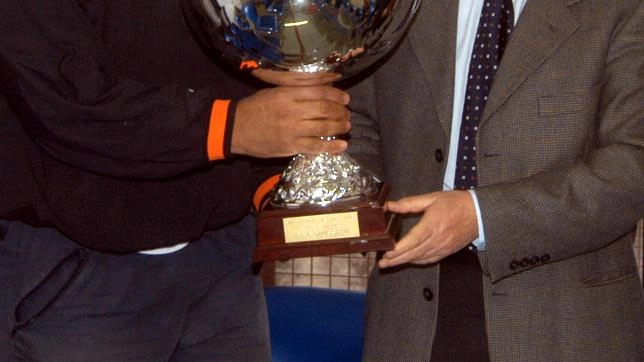 E’ stato il manager dello scudetto (2004) e Coppa Campioni (2005) E’ stato il manager dello scudetto (2004) e Coppa Campioni (2005)