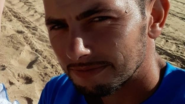 Vasile Frumuzache, 32 anni, guardia giurata e assassino di Denisa e Ana Maria Vasile Frumuzache, 32 anni, guardia giurata e assassino di Denisa e Ana Maria
