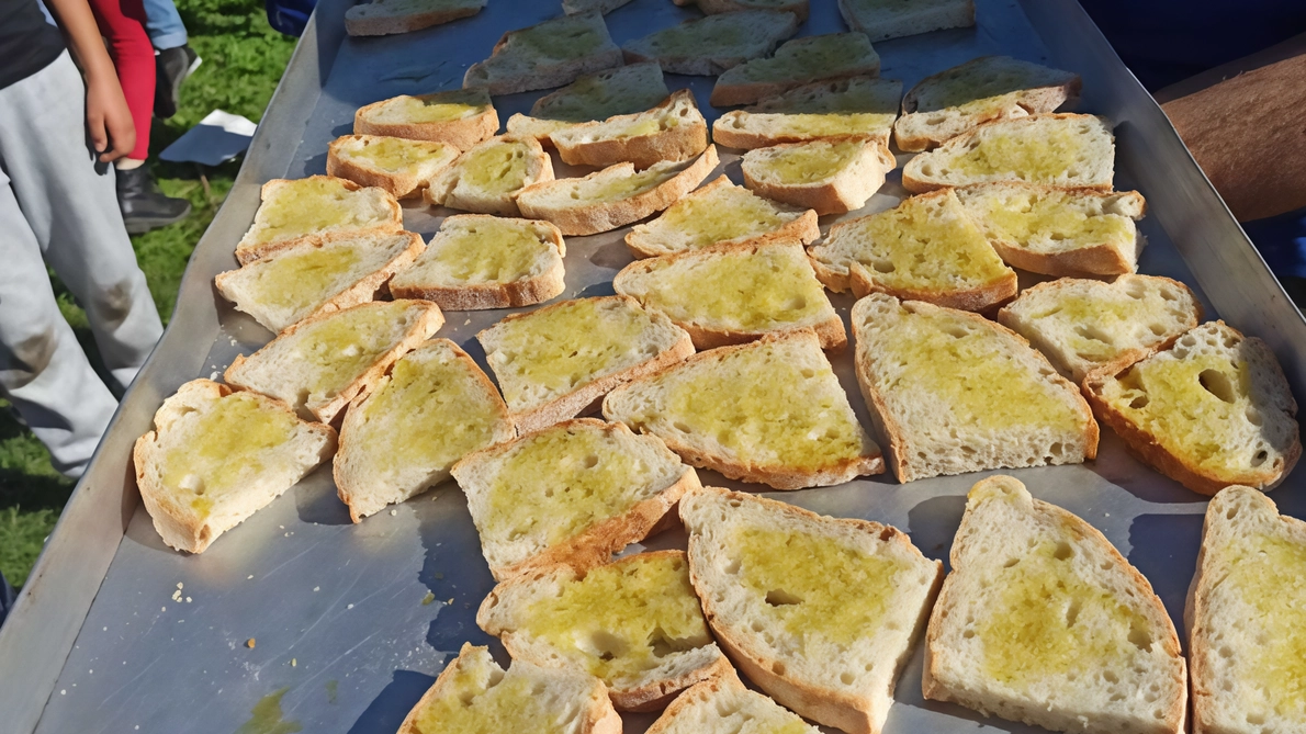 Una merenda sana preparata dai ragazzi Una merenda sana preparata dai ragazzi