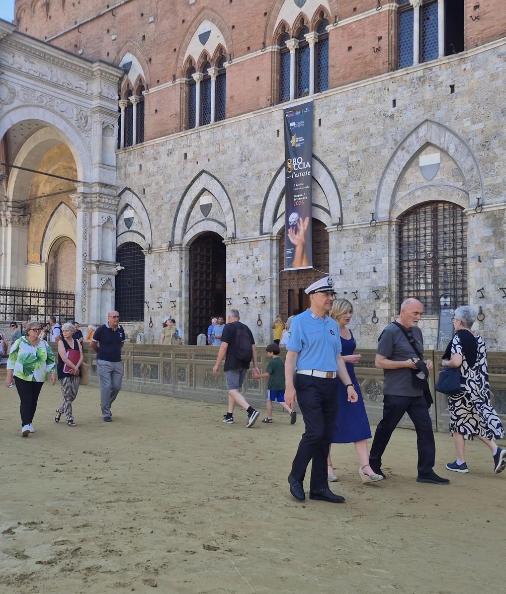 polizia municipale arrivano i rinforzi agenti anche da sinalunga e val di merse