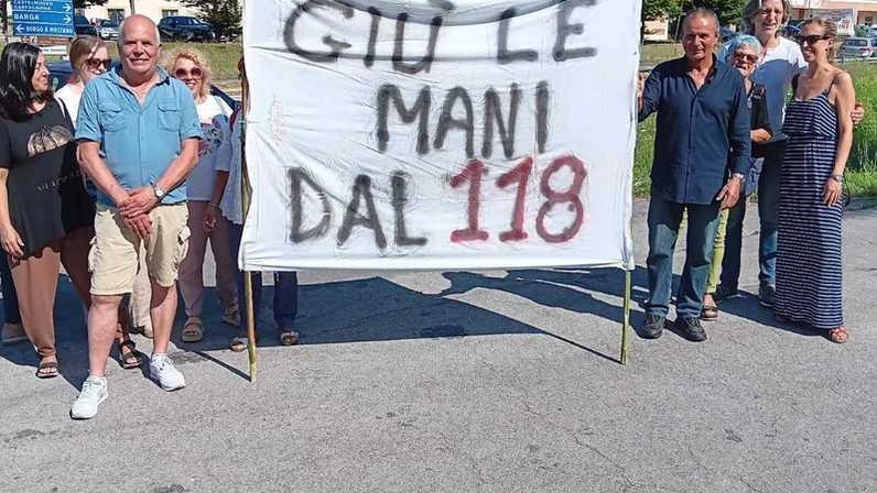 Un momento della protesta dei cittadini di domenica Un momento della protesta dei cittadini di domenica