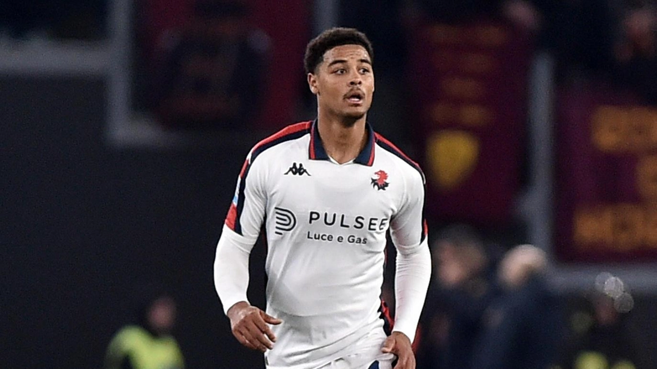 Il Genoa, dodicesimo con 30 punti, vuole sfruttare il fattore campo (tre vittorie di fila senza subire reti) per chiudere... Il Genoa, dodicesimo con 30 punti, vuole sfruttare il fattore campo (tre vittorie di fila senza subire reti) per chiudere...