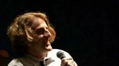 Luca Martella nello spettacolo dedicato a Gaber