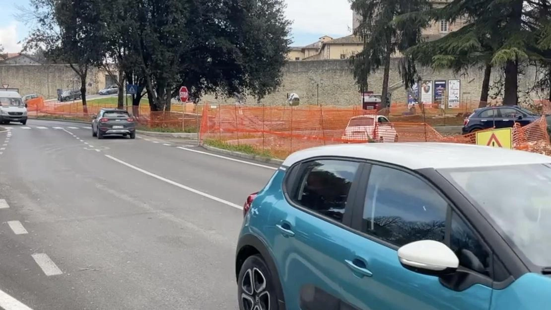 I lavori per realizzare la nuova variante del Cassero I lavori per realizzare la nuova variante del Cassero