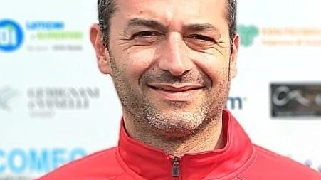 L’allenatore Francesco Leone L’allenatore Francesco Leone