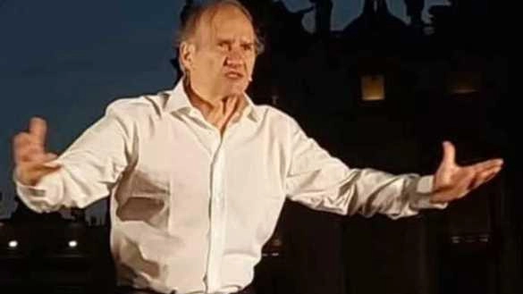 Franco Ricordi porta in Piazza dei Cavalieri «Lecturae Dantis.La commedia di Dante per Pisa» Primo appuntamento sabato 12 luglio Franco Ricordi porta in Piazza dei Cavalieri «Lecturae Dantis.La commedia di Dante per Pisa» Primo appuntamento sabato 12 luglio