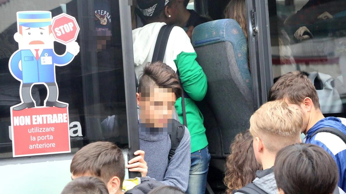 L’amministrazione comunale aveva chiesto il potenziamento dei servizi di trasporto scolastico L’amministrazione comunale aveva chiesto il potenziamento dei servizi di trasporto scolastico
