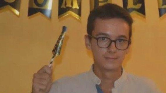 Andrea Prospero aveva 19 anni. Lo studente di Lanciano è stato trovato senza vita il 29 gennaio in centro a Perugia dopo cinque giorni di ricerche Andrea Prospero aveva 19 anni. Lo studente di Lanciano è stato trovato senza vita il 29 gennaio in centro a Perugia dopo cinque giorni di ricerche