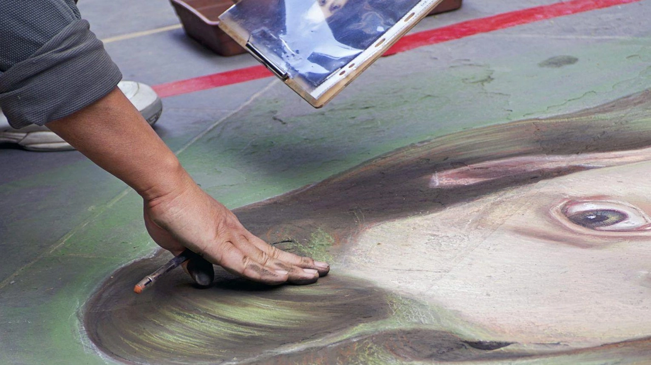 Lo spettacolo artistico in strada sarà dalle 17,30 a mezzanotte Lo spettacolo artistico in strada sarà dalle 17,30 a mezzanotte