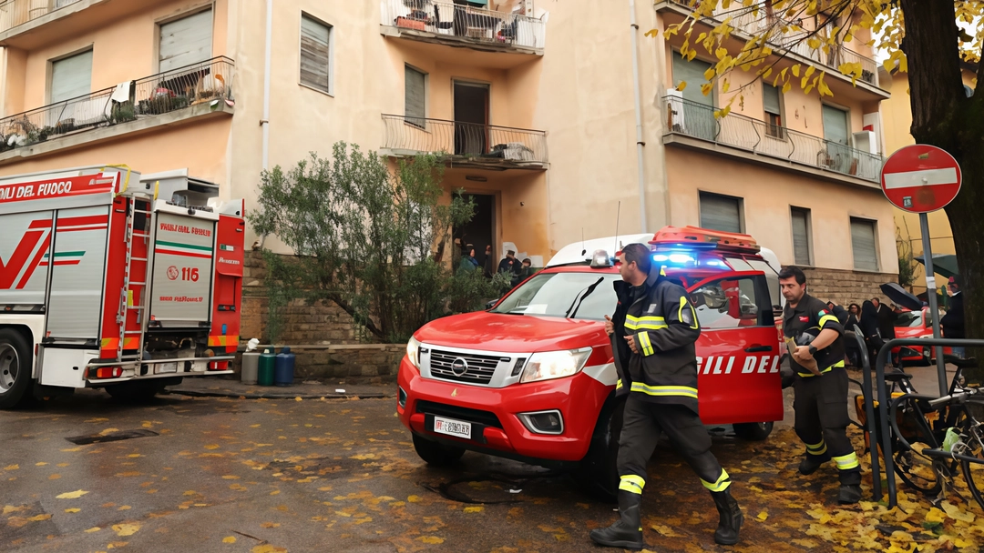 La palazzina nel quartiere del Poggetto era occupata da tre famiglie prese in carico dal Comune. Coltellate, droga, espisodi allarmanti: i residenti hanno richiesto a lungo l’intervento per tornare a vivere. La palazzina nel quartiere del Poggetto era occupata da tre famiglie prese in carico dal Comune. Coltellate, droga, espisodi allarmanti: i residenti hanno richiesto a lungo l’intervento per tornare a vivere.