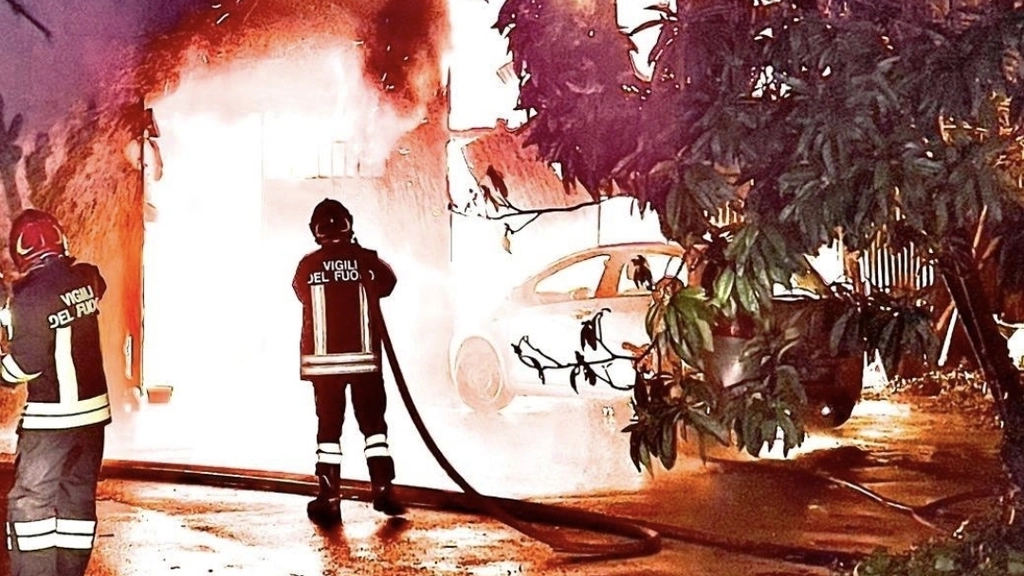 L'operazione dei vigili del fuoco L'operazione dei vigili del fuoco