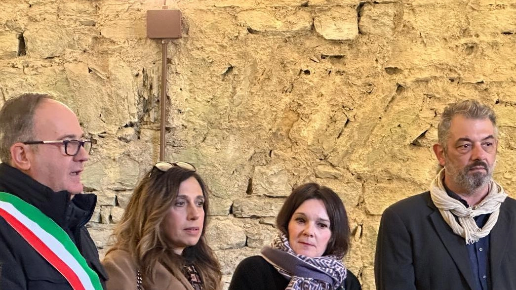 "Voglio ringraziare l’associazione Onthemove che sta portando avanti un’opera di progettazione fondamentale per la Fortezza del Girifalco. Grazie alla sinergia... "Voglio ringraziare l’associazione Onthemove che sta portando avanti un’opera di progettazione fondamentale per la Fortezza del Girifalco. Grazie alla sinergia...