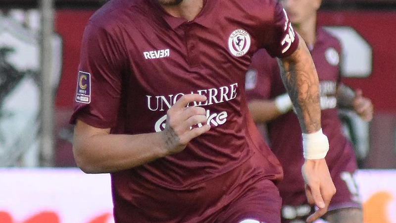 Pietro Cianci, 28 anni, attaccante di potenza e carisma: guida l’attacco amaranto con l’obiettivo di trascinare il Cavallino verso la serie B