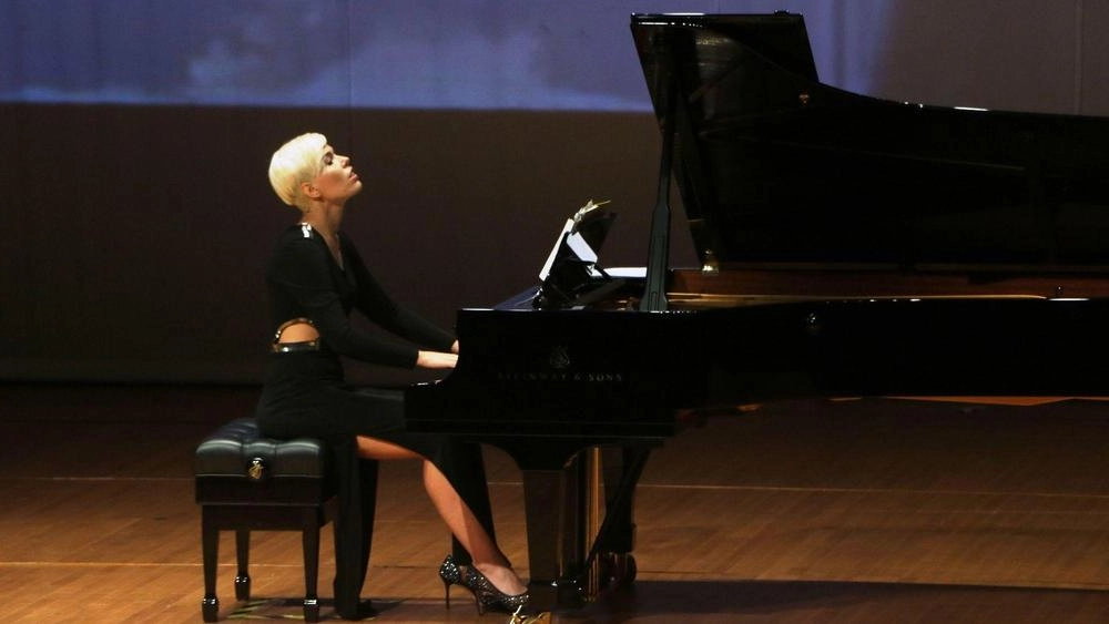 Giulia Mazzoni martedì 11 sarà in concerto al Politeama di Poggibonsi, un evento nel cartellone della Giornata delle donne Giulia Mazzoni martedì 11 sarà in concerto al Politeama di Poggibonsi, un evento nel cartellone della Giornata delle donne