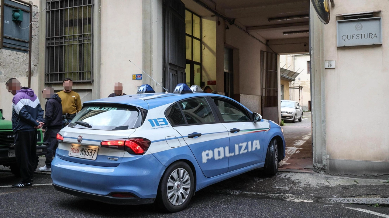 Indagine lampo degli uomini della squadra mobile di Firenze