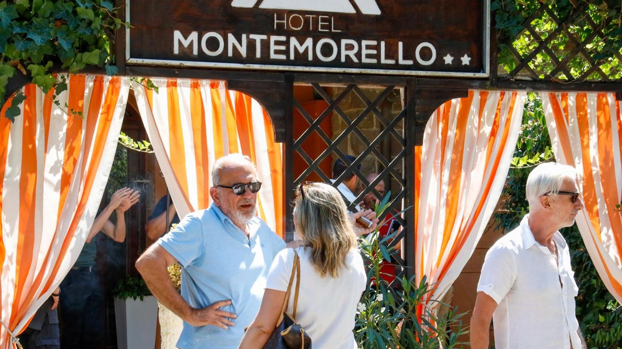 Nuovo allarme a Sesto e Vaglia per il prospettato Cas di Ceppeto: problemi idrici e fognari mettono a rischio l'ex hotel Monte Morello destinato a centro di accoglienza. Opposizione chiede interventi urgenti per evitare danni ambientali e garantire sicurezza antincendio. Nuovo allarme a Sesto e Vaglia per il prospettato Cas di Ceppeto: problemi idrici e fognari mettono a rischio l'ex hotel Monte Morello destinato a centro di accoglienza. Opposizione chiede interventi urgenti per evitare danni ambientali e garantire sicurezza antincendio.