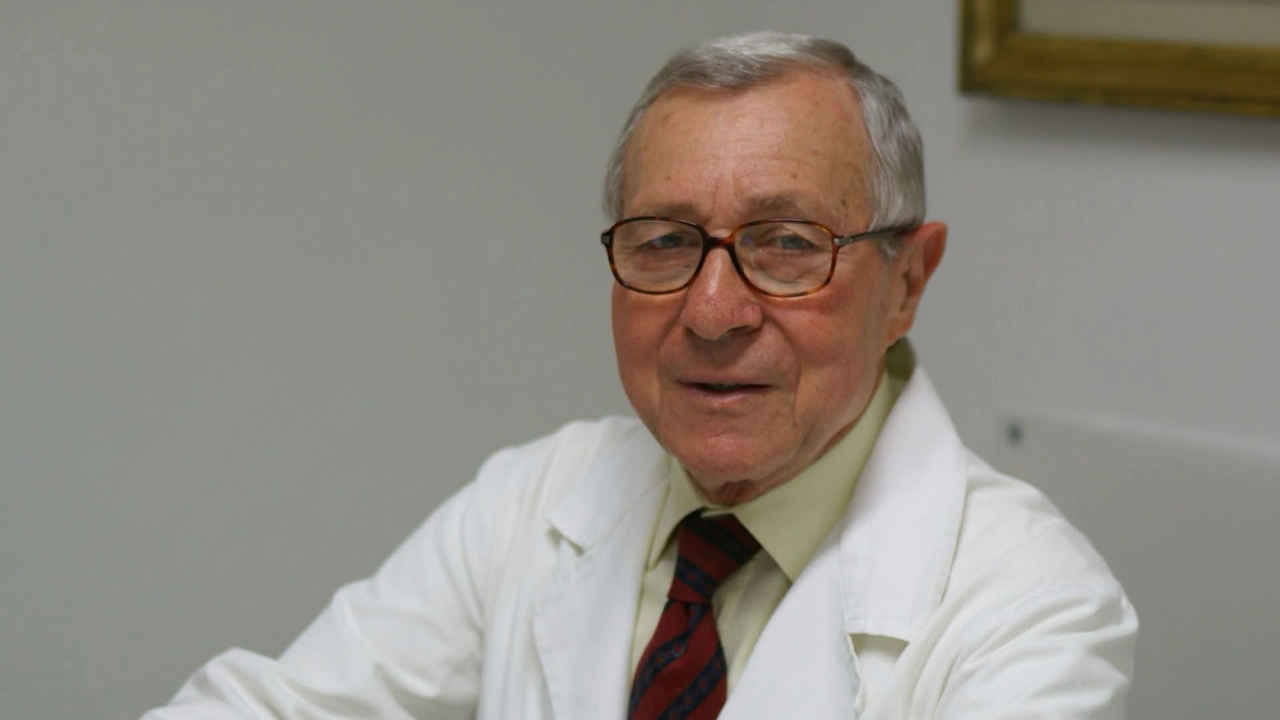 Un'immagine del professor Maurizio Bergamini