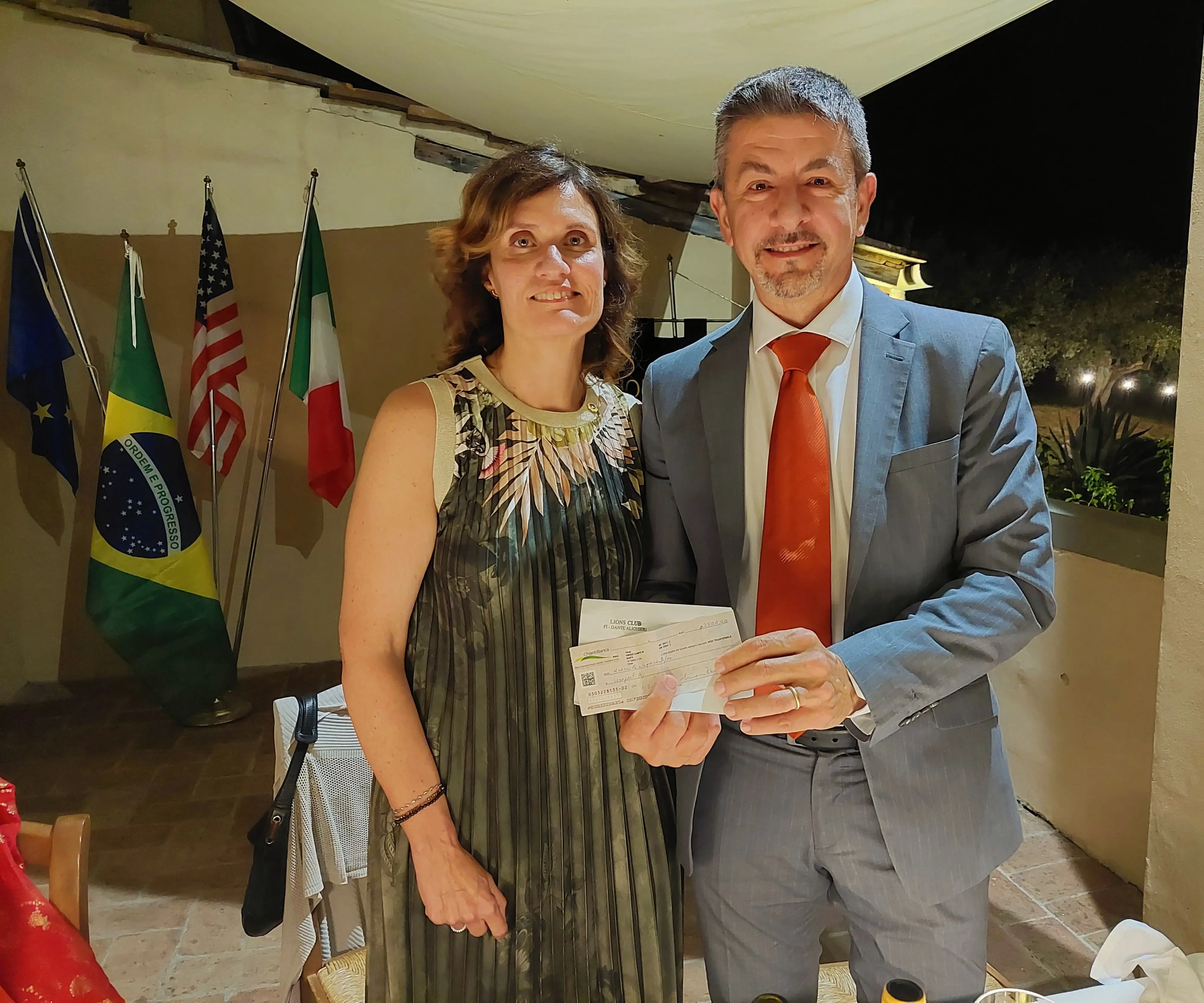Dal Lions Firenze Dante Alighieri sostegno all'Associazione Unopertutti