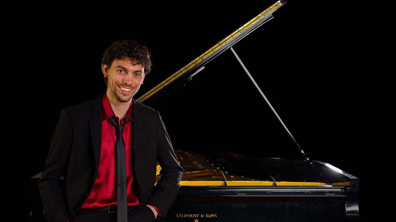 Al Forte delle Saline di Albinia, questa sera il musicista Gianluca Faragli proporrà un interessante piano recital dal titolo «Reminiscenze» Al Forte delle Saline di Albinia, questa sera il musicista Gianluca Faragli proporrà un interessante piano recital dal titolo «Reminiscenze»