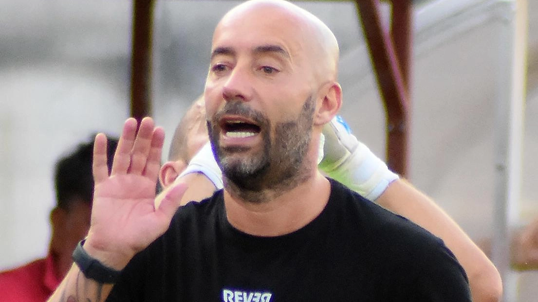 L’allenatore dell’Arezzo Cristian Bucchi, 48 anni L’allenatore dell’Arezzo Cristian Bucchi, 48 anni