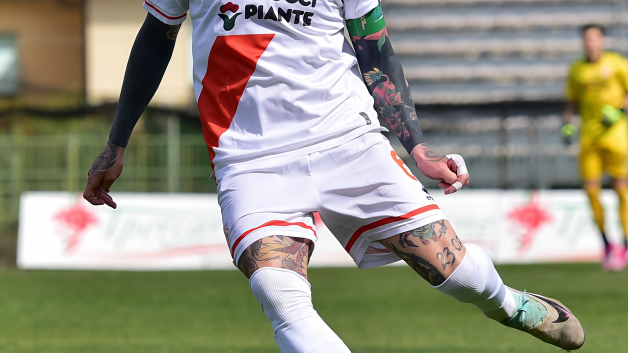 Cellai segna il gol decisivo. Difesa in difficoltà, Cecchini salva nel primo tempo. Villa criticato per le scelte tattiche.