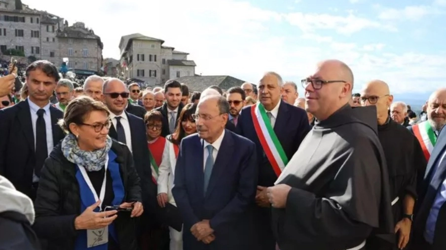Assisi celebra San Francesco patrono d'Italia Assisi celebra San Francesco patrono d'Italia