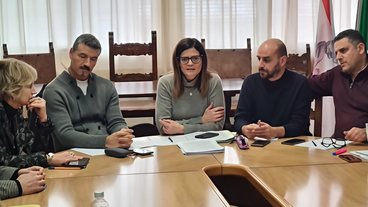 La Conferenza dei Sindaci del Valdarno discute la costituzione della Società della Salute per gestire meglio le risorse regionali. La Conferenza dei Sindaci del Valdarno discute la costituzione della Società della Salute per gestire meglio le risorse regionali.