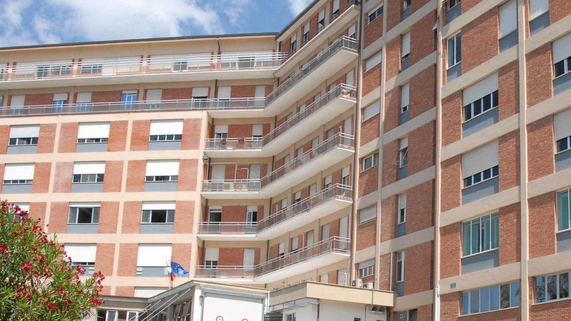 Così rinasce il vecchio ospedale. Alloggi, parcheggi e tanto verde Così rinasce il vecchio ospedale. Alloggi, parcheggi e tanto verde
