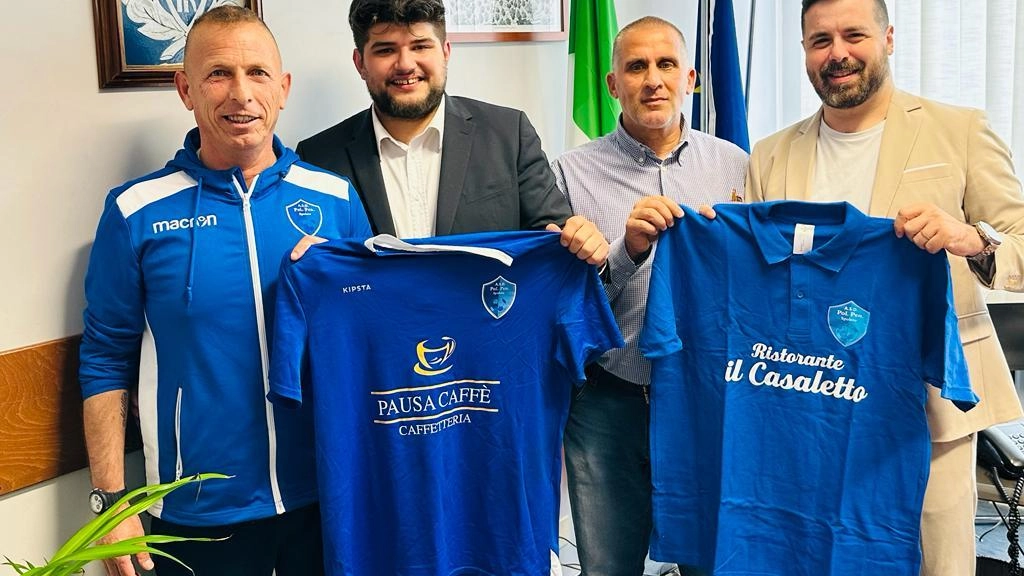 Il giovane Michele Tarli, deceduto in un tragico incidente a Spoleto, ha subito l'esame autoptico. La Procura ha aperto un fascicolo per omicidio stradale. Il funerale si terrà martedì. Il giovane Michele Tarli, deceduto in un tragico incidente a Spoleto, ha subito l'esame autoptico. La Procura ha aperto un fascicolo per omicidio stradale. Il funerale si terrà martedì.