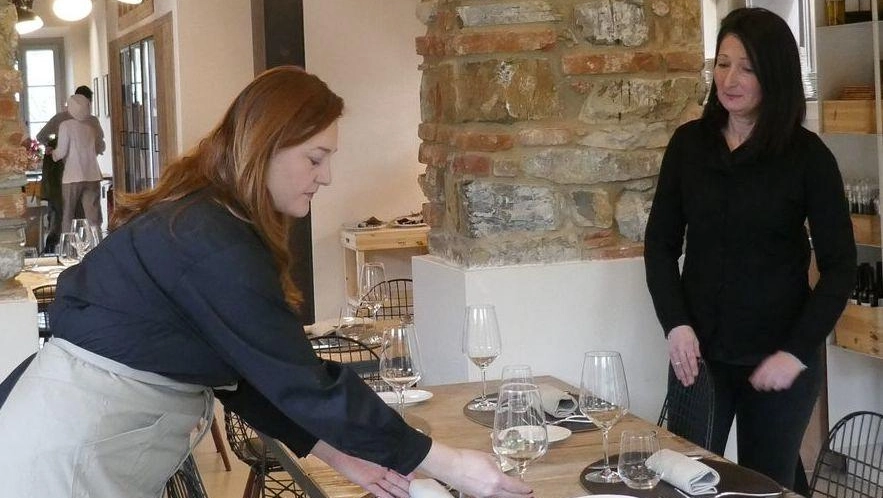 Il direttore di Confcommercio Tiziano Tempestini traccia un bilancio dei bar, ristoranti, pasticcerie della città alle quali ogni settimana dedichiamo due pagine. Il direttore di Confcommercio Tiziano Tempestini traccia un bilancio dei bar, ristoranti, pasticcerie della città alle quali ogni settimana dedichiamo due pagine.