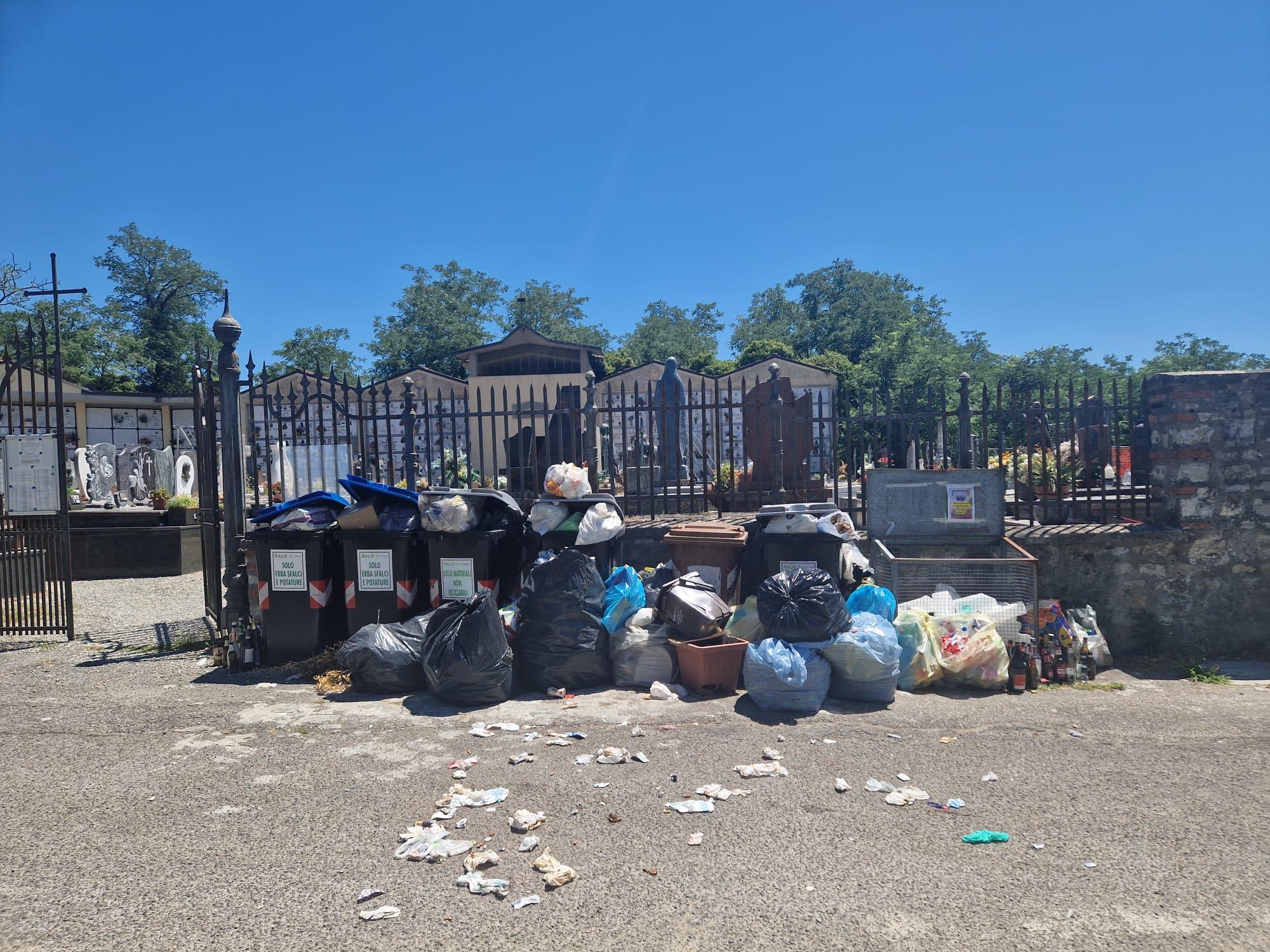 https://www.lanazione.it/image-service/view/acePublic/alias/contentid/NjgwOWRiOTYtY2IyMC00/0/cimitero-san-ginese.jpeg