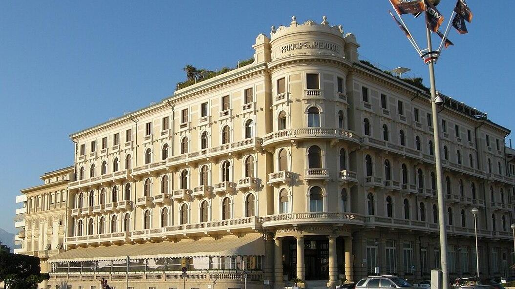 "La verità è un fuoco". Il libro di Agnese Pini