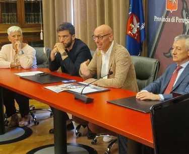 https://www.lanazione.it/image-service/view/acePublic/alias/contentid/NjhjNWIzZDItOTdlNS00/0/nodo-si-riaccende-il-dibattito-e45-e-raccordo-il-caso-incidenti-ecco-i-numeri-nei-tratti-intasati.jpeg
